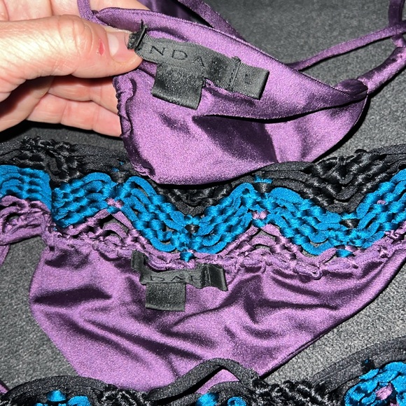 INDAH bikini set - Picture 4 of 5